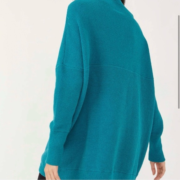 Free People Ottoman Tunic Cotton Blend Teal Sweater, Size Medium Tropical Bay - Picture 2 of 9